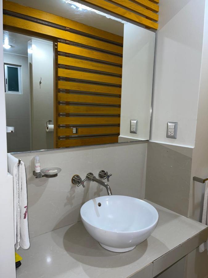 Palacio Rojo Hotel Familiar 莫雷利亚 外观 照片